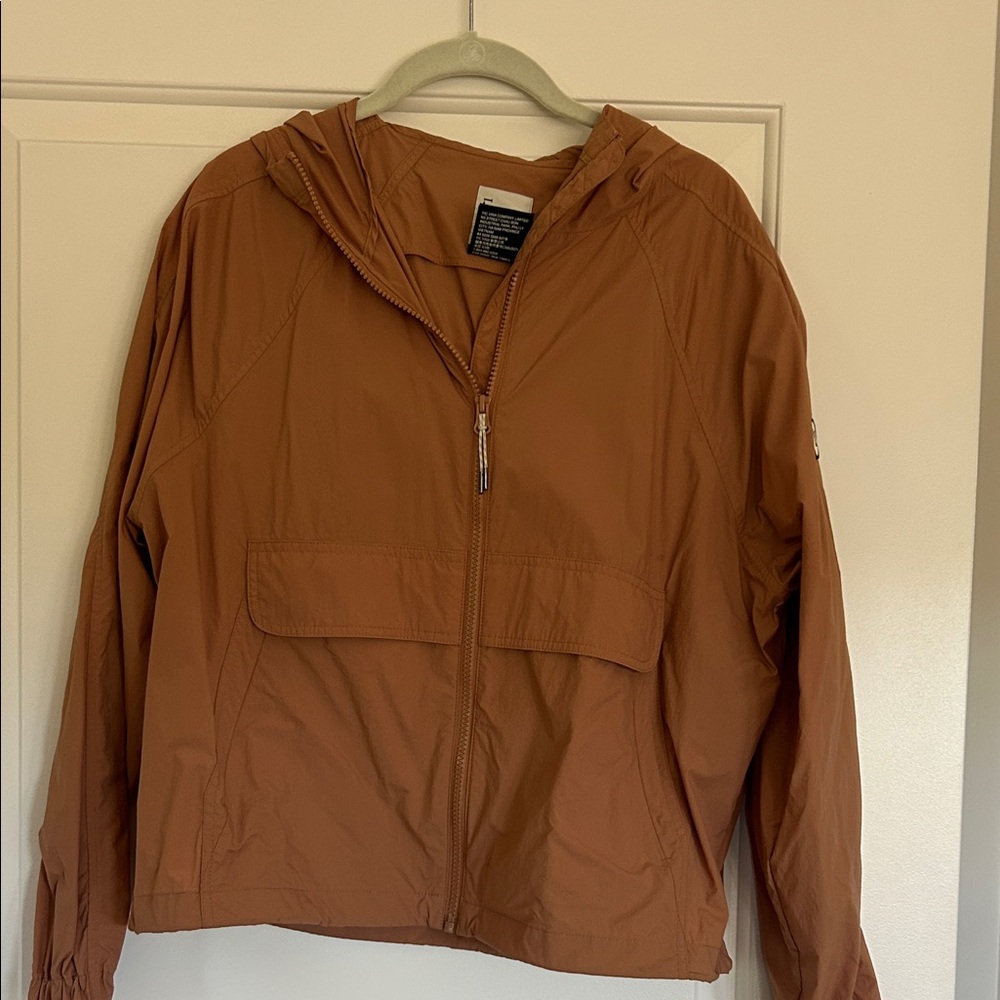 Vuori Santa Ana Jacket Women’s Small Lightweight Windbreaker Pockets Hood RUST